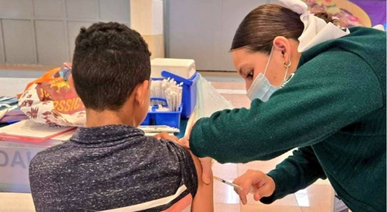 Solicitan el regreso de las campañas de vacunación a escuelas de Nuevo León