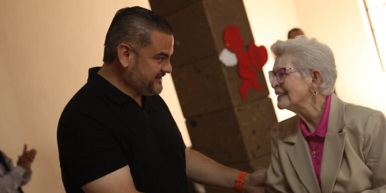 Convivencia y apoyo a adultos mayores en Atongo con Carlos Rodríguez