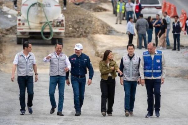 Adrián de la Garza reporta avance del 80% en Circuito Vial Huajuco