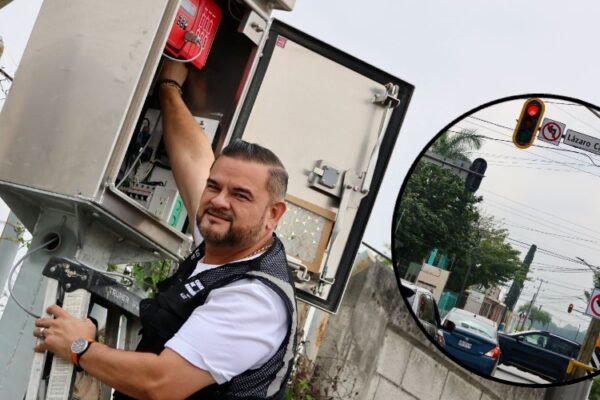 Carlos Rodríguez activa semáforos en cruces clave de Cadereyta