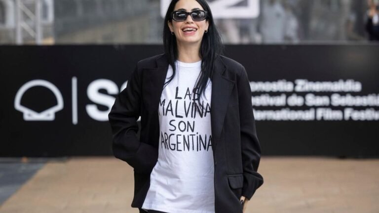Lali Espósito muestra apoyo a Malvinas en festival de cine