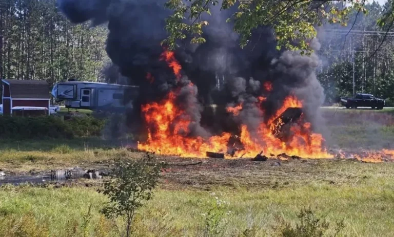 Piloto de F-16 se eyecta en Michigan tras posible accidente durante entrenamiento